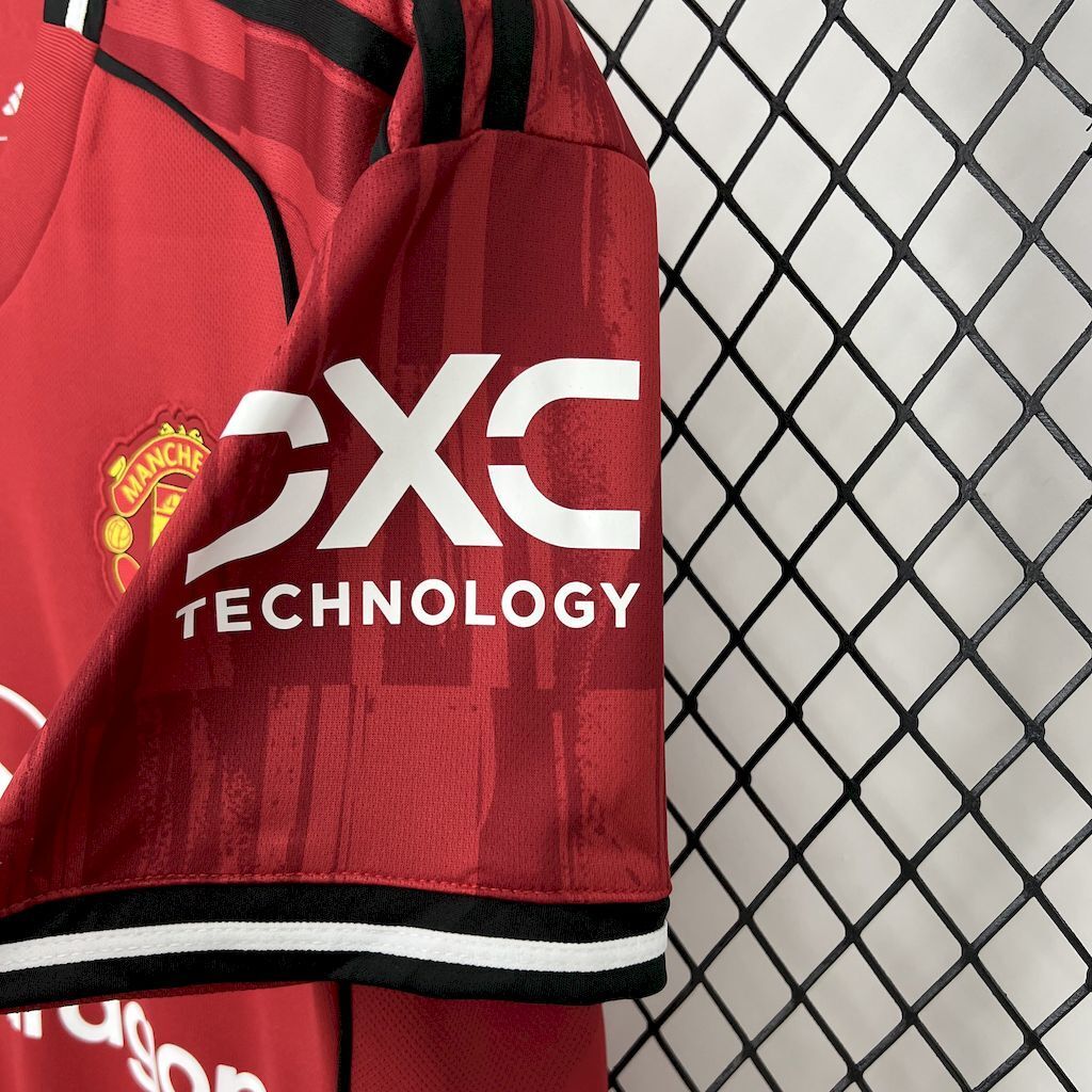 Manchester United 2025/26 Home Jersey
