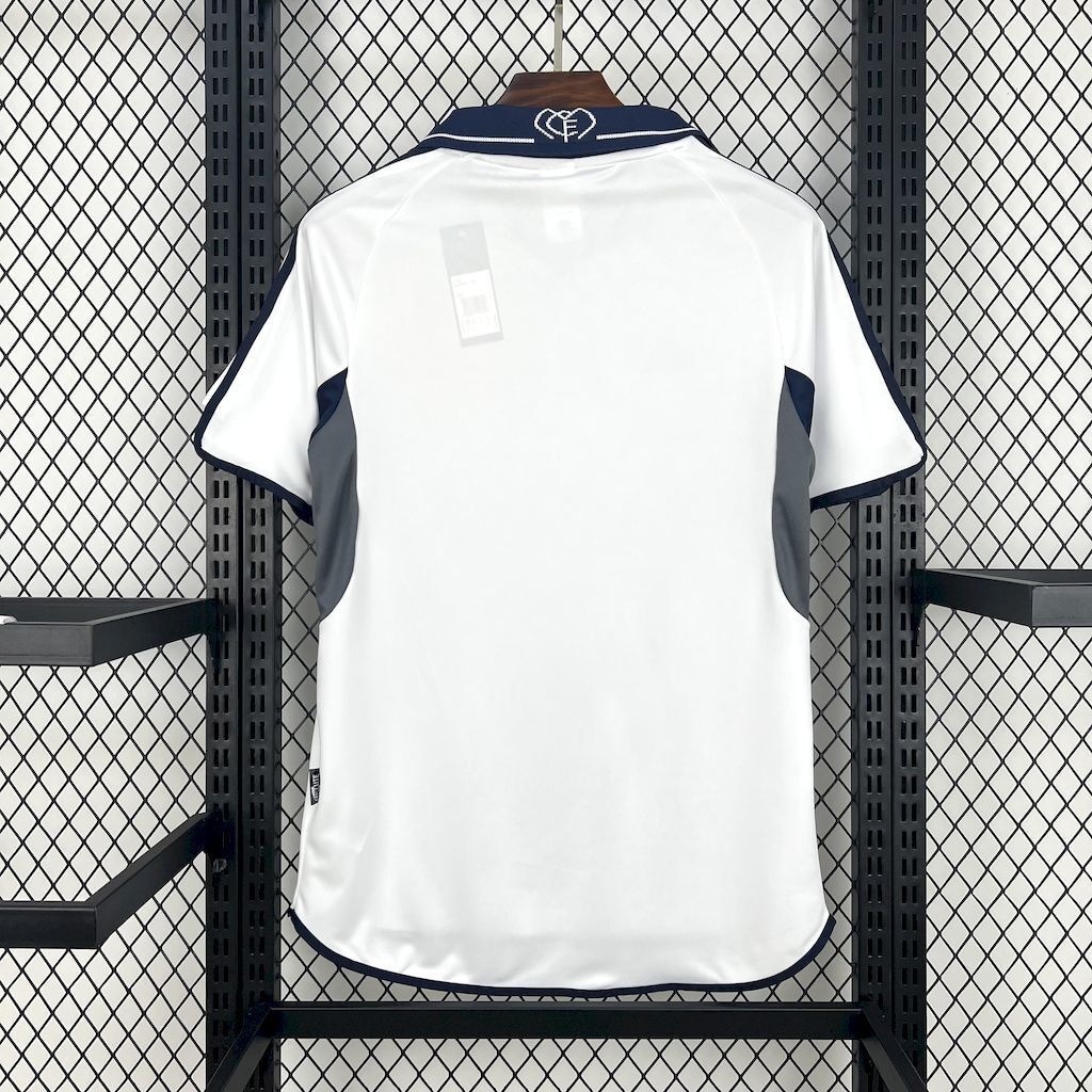 Real Madrid 2000/01 Home Retro Jersey