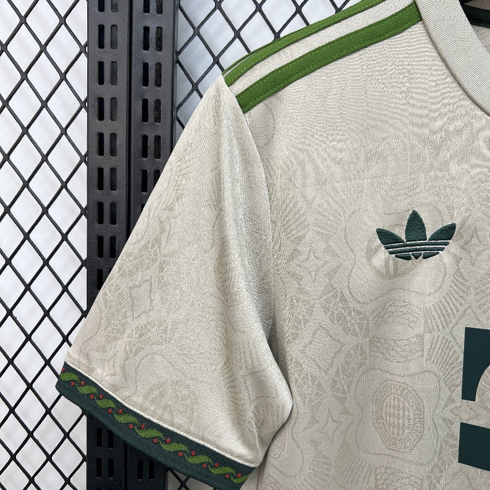 Bayern Munich 2025/26 Oktoberfest Jersey