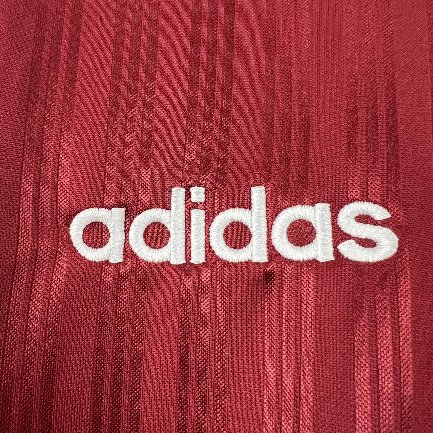 Oasis x Bolt Makers Arms 1996 Concept Jersey