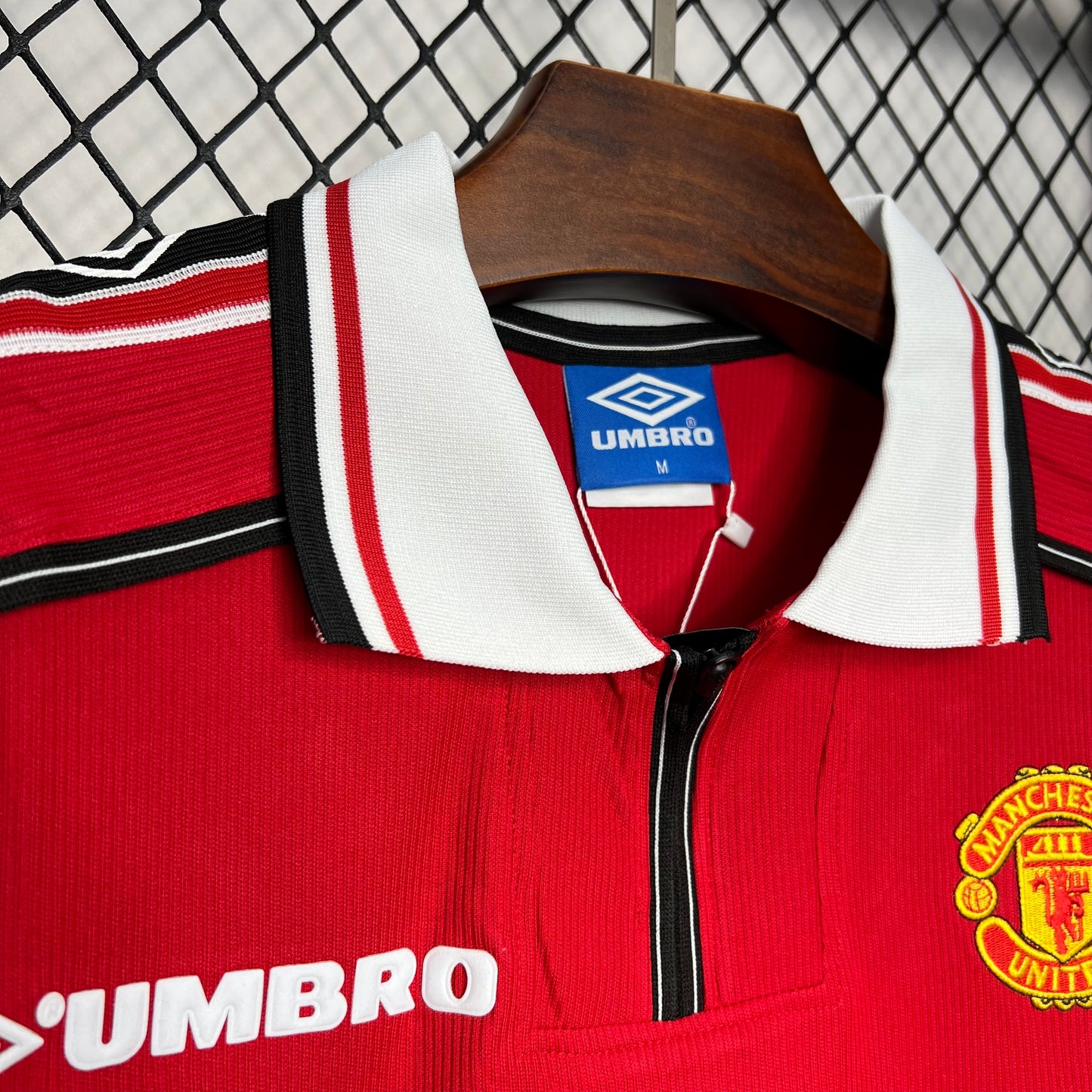 Manchester United 1998/99 Home Retro Jersey